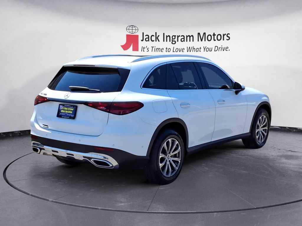 used 2024 Mercedes-Benz GLC car, priced at $39,897