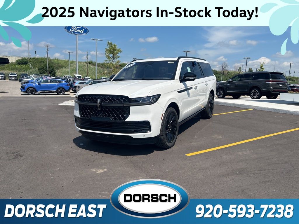 new 2025 Lincoln Navigator car, priced at $110,535