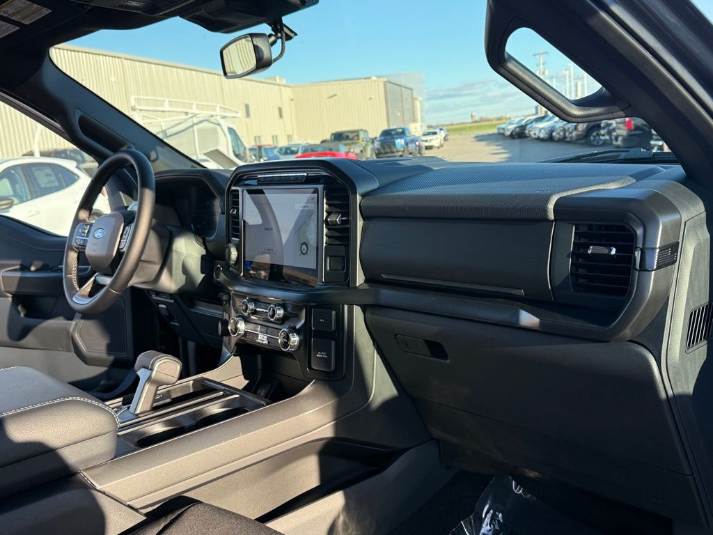 new 2024 Ford F-150 car, priced at $52,574