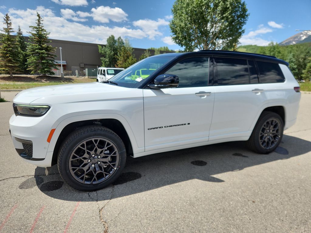 new 2025 Jeep Grand Cherokee L car, priced at $64,489