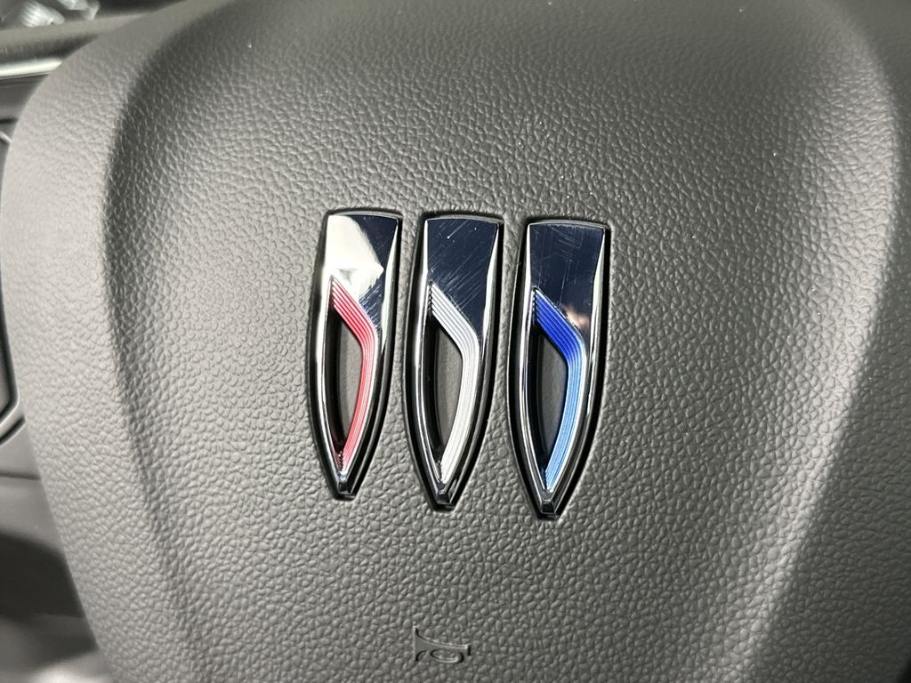 new 2025 Buick Envista car, priced at $29,570