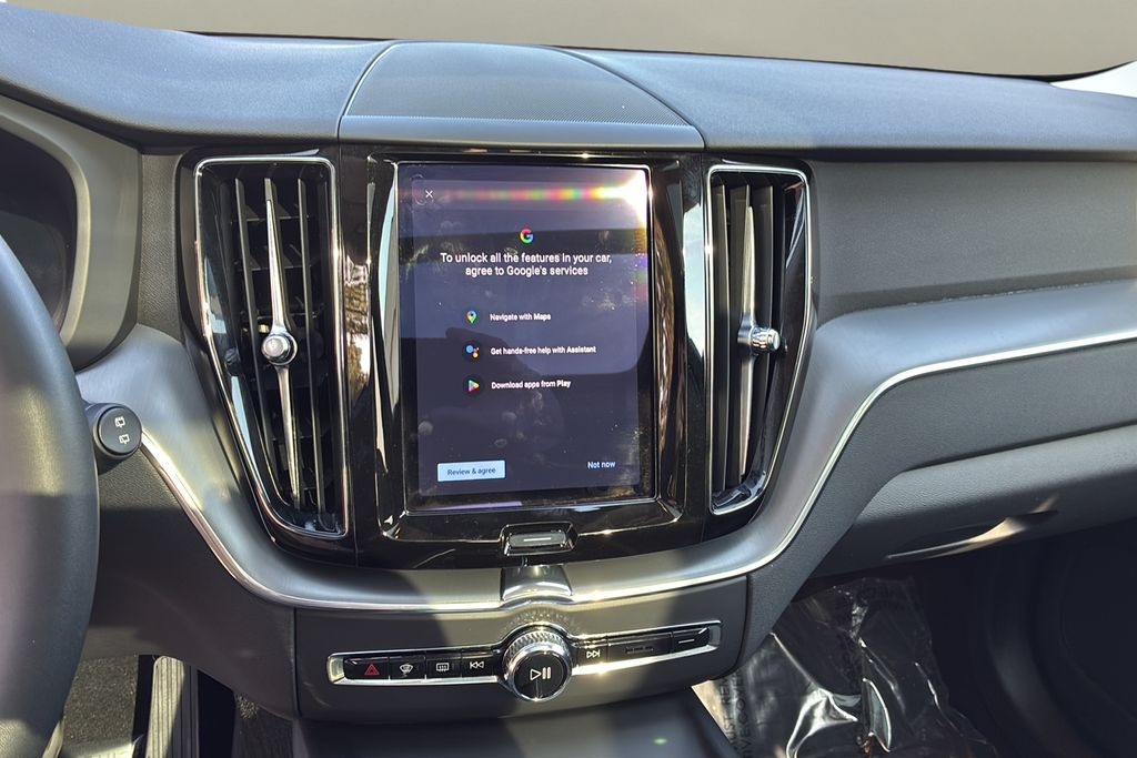 used 2023 Volvo XC60 Recharge Plug-In Hybrid car, priced at $36,400