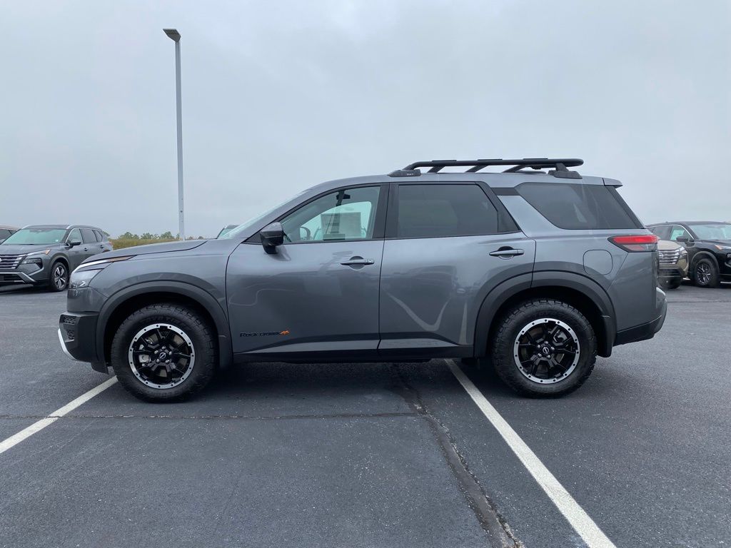 new 2024 Nissan Pathfinder car, priced at $38,950