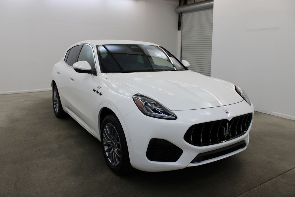 used 2024 Maserati Grecale car, priced at $38,997