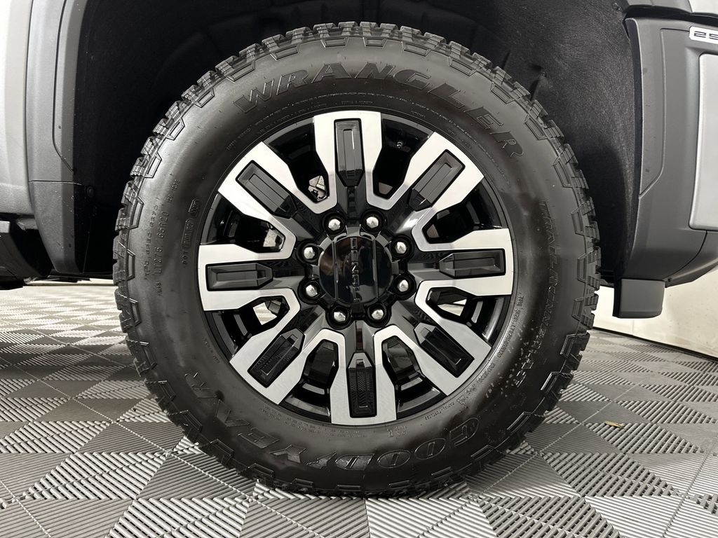 new 2025 GMC Sierra 2500HD car, priced at $94,014