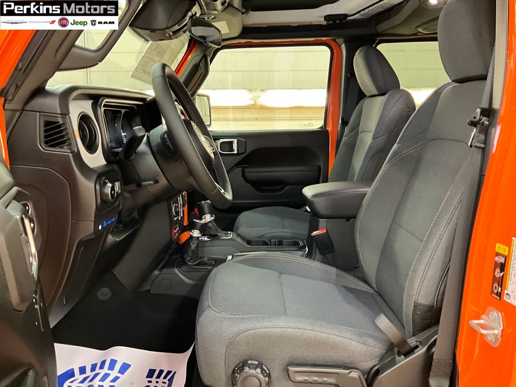 new 2025 Jeep Wrangler car, priced at $56,053