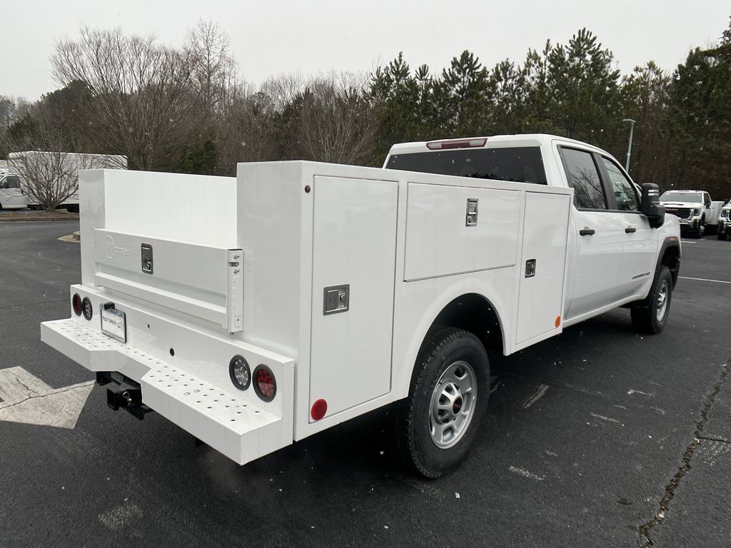 new 2024 GMC Sierra 2500HD car, priced at $48,933