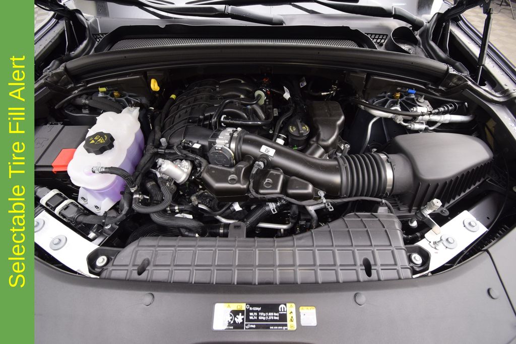 new 2025 Jeep Grand Cherokee car, priced at $37,951