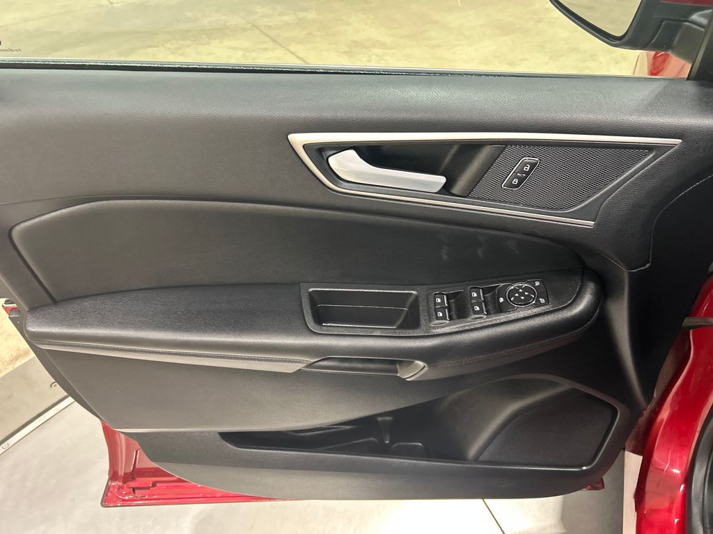used 2022 Ford Edge car, priced at $28,812