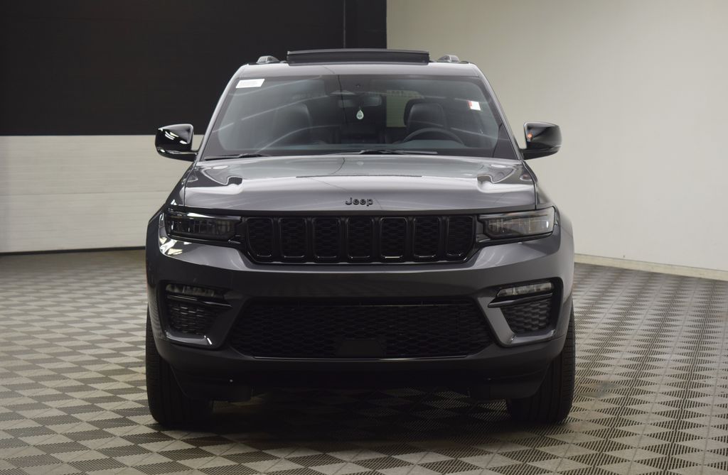 new 2025 Jeep Grand Cherokee car, priced at $51,480