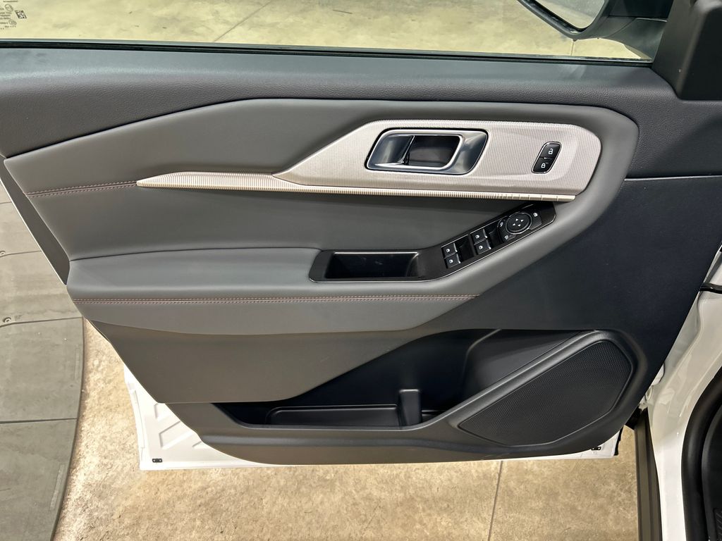 new 2025 Ford Explorer car, priced at $41,769