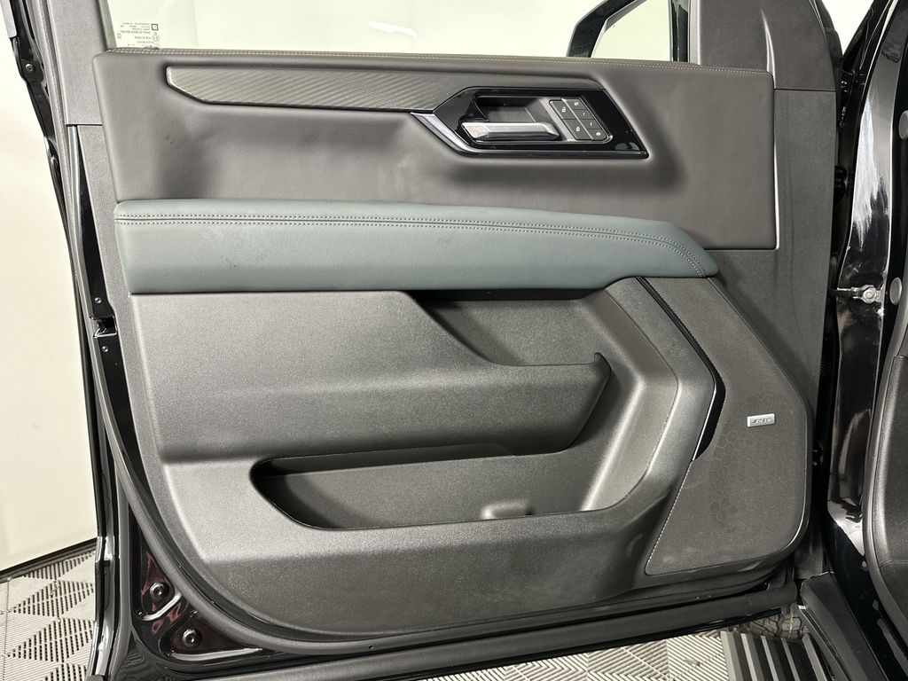 new 2025 GMC Yukon car, priced at $91,734