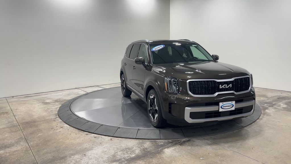new 2025 Kia Telluride car, priced at $44,044