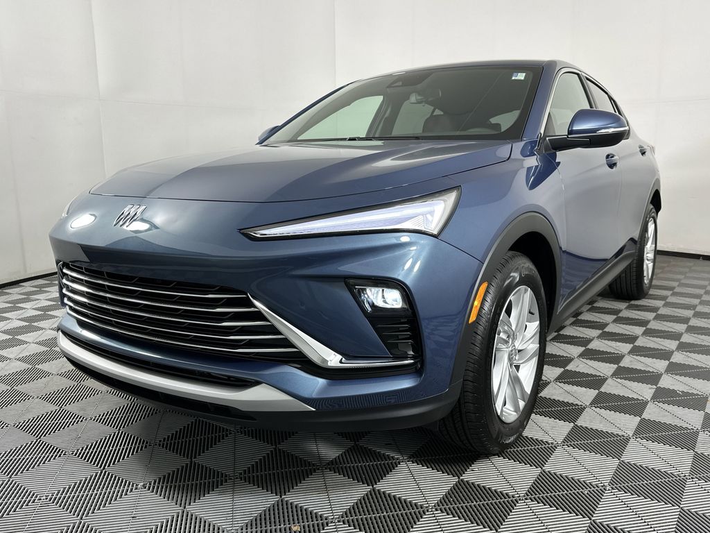 new 2025 Buick Envista car, priced at $27,375