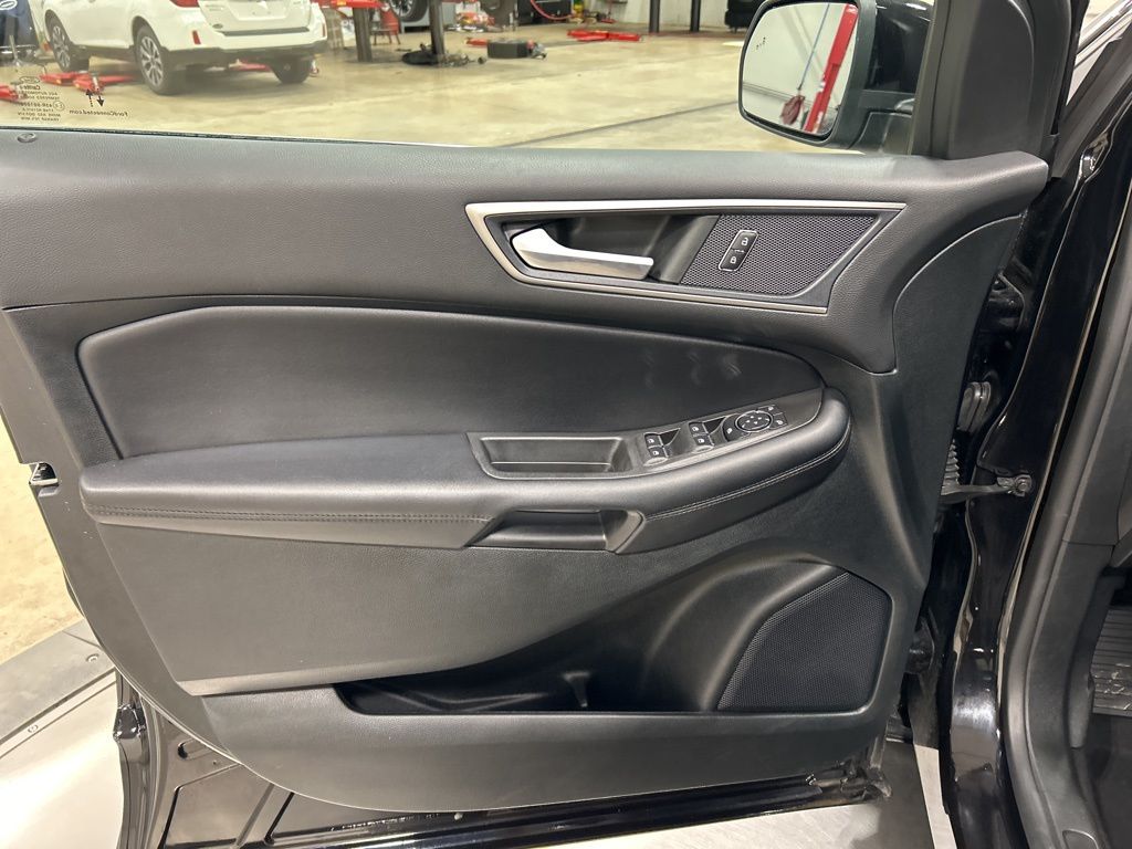 used 2022 Ford Edge car, priced at $28,914