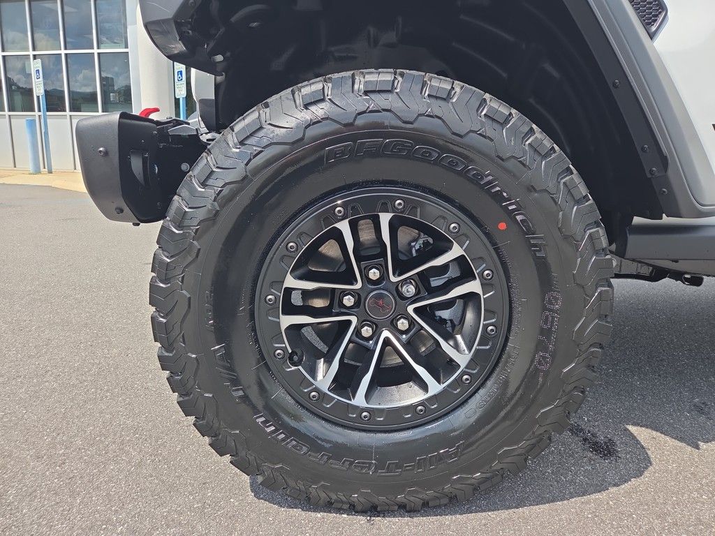 new 2025 Jeep Wrangler car, priced at $68,942