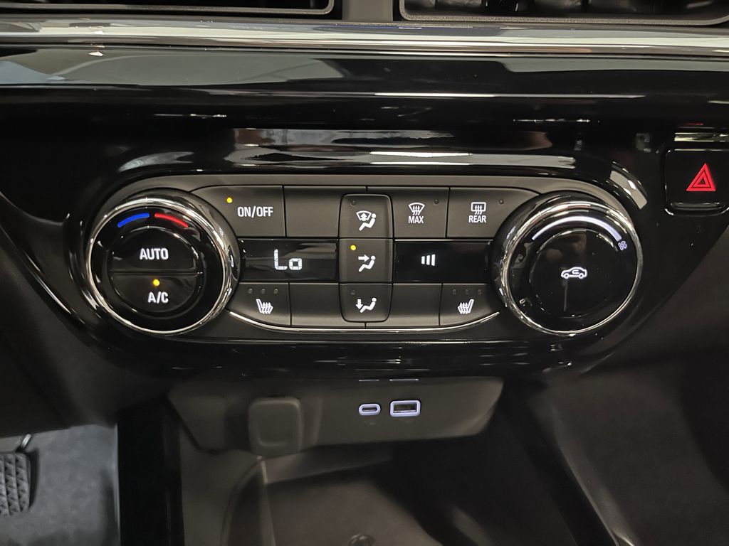 new 2025 Chevrolet Trax car, priced at $27,048