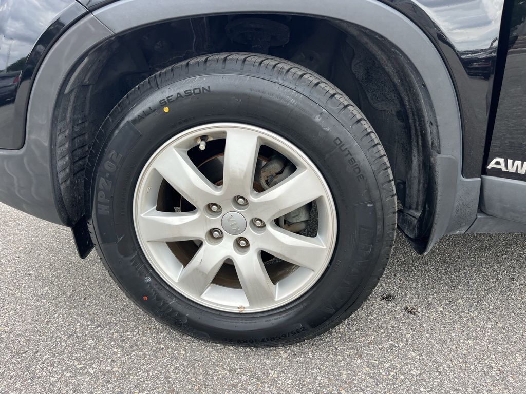 used 2013 Kia Sorento car, priced at $7,993