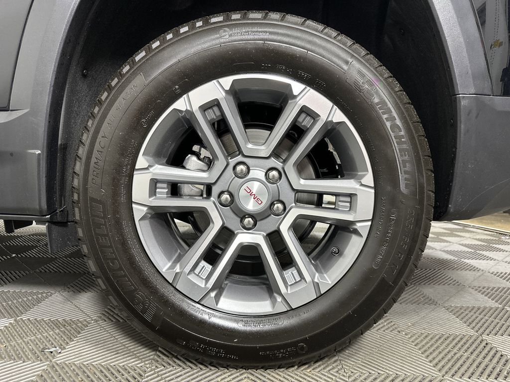 new 2025 GMC Terrain car, priced at $28,890