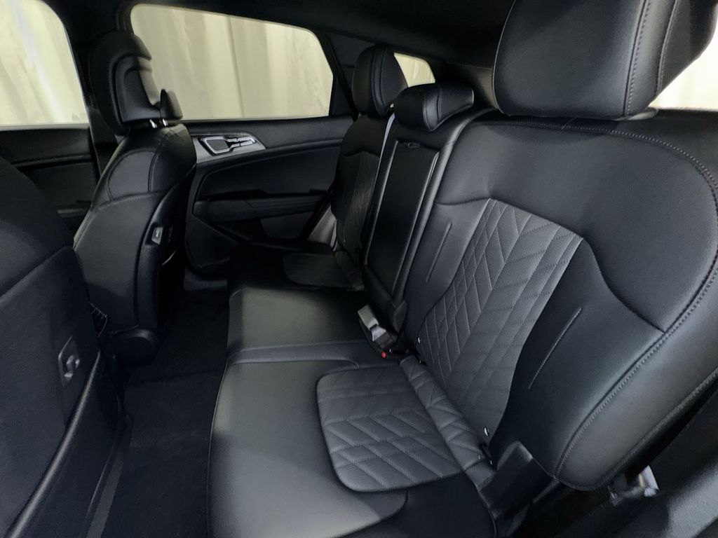 new 2025 Kia Sportage Plug-In Hybrid car, priced at $45,619