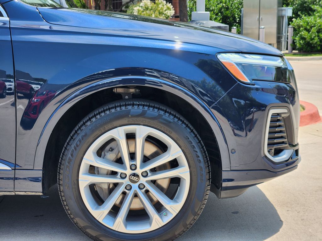 used 2025 Audi Q7 car, priced at $57,991