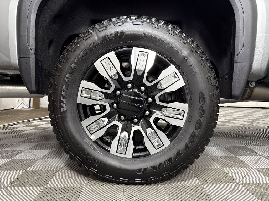 new 2025 GMC Sierra 2500HD car, priced at $86,034
