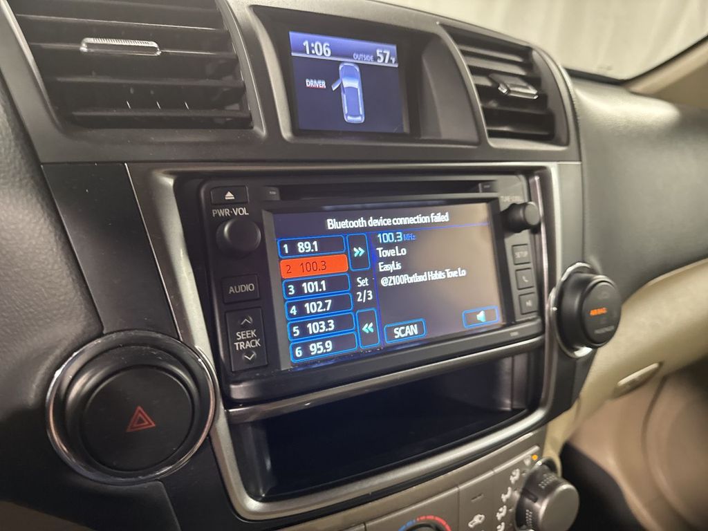 used 2013 Toyota Highlander car, priced at $14,992