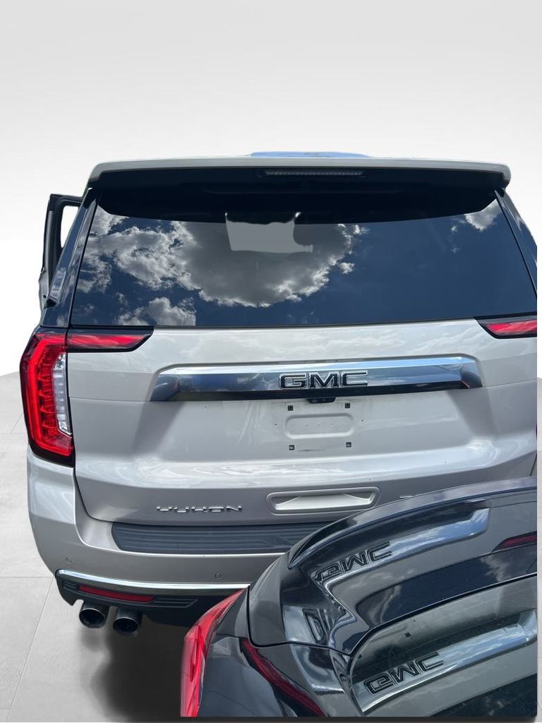 used 2021 GMC Yukon car, priced at $54,991