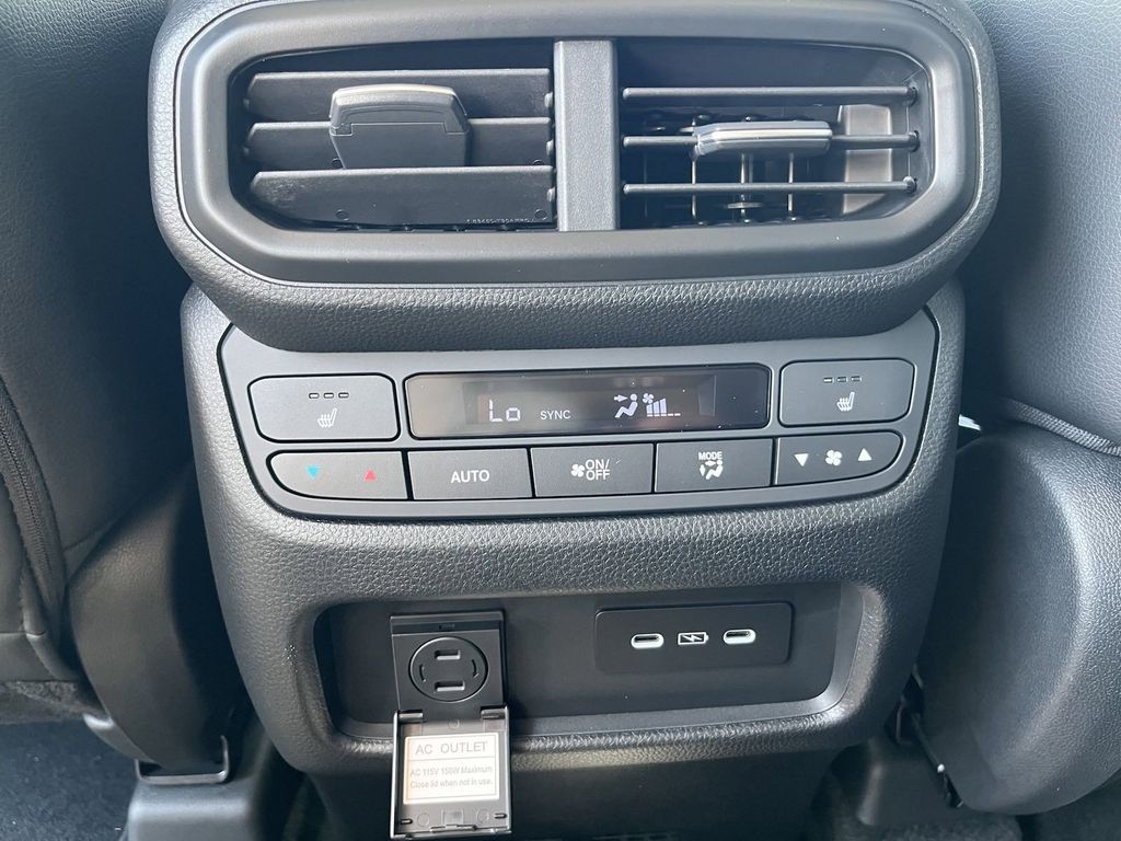 new 2025 Honda Pilot car, priced at $54,437