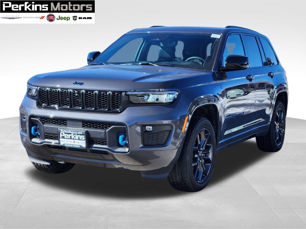 new 2025 Jeep Grand Cherokee car, priced at $56,564