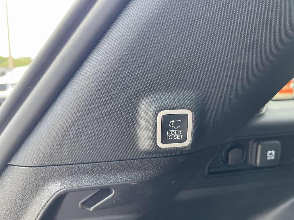 used 2023 Jeep Grand Cherokee car, priced at $31,792