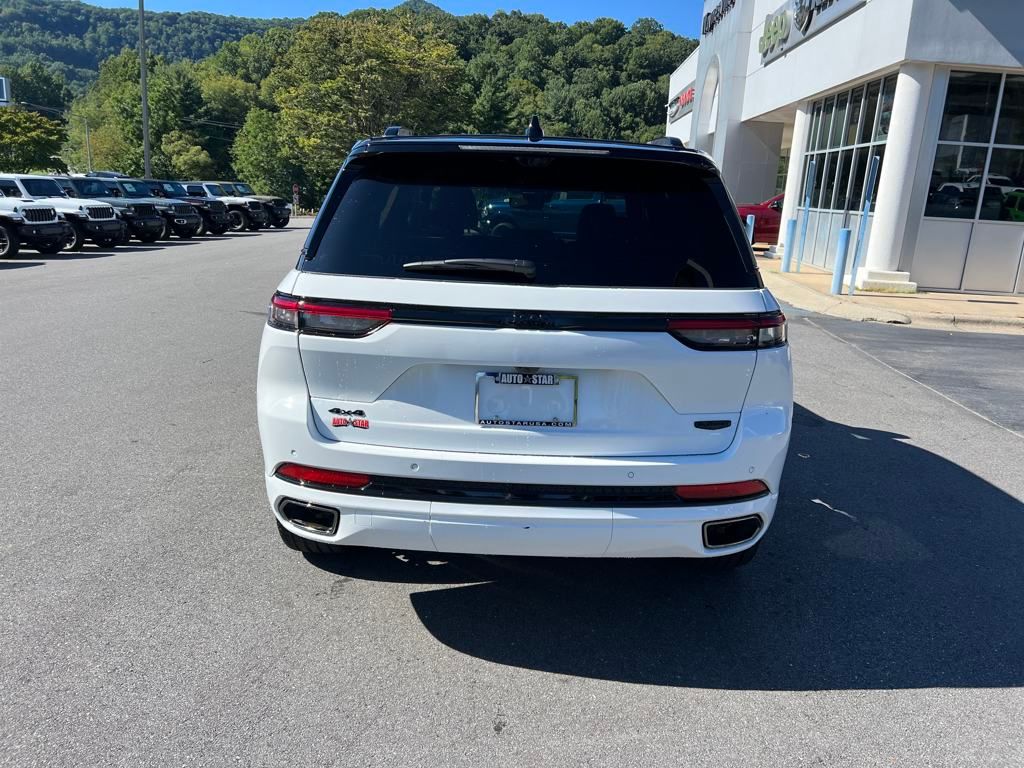 new 2025 Jeep Grand Cherokee car, priced at $66,990