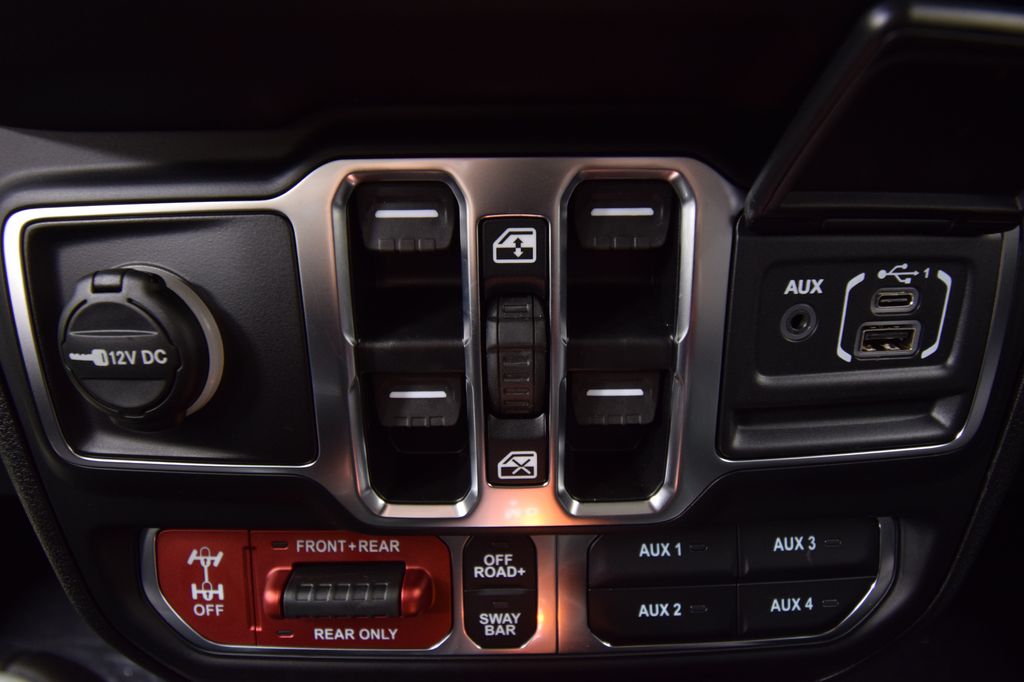 new 2025 Jeep Gladiator car, priced at $55,906