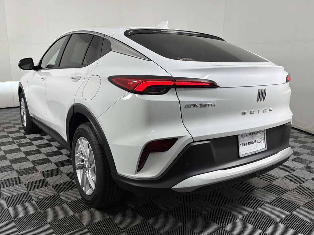 new 2025 Buick Envista car, priced at $24,280