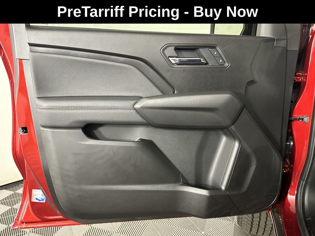 new 2025 GMC Canyon car, priced at $40,995