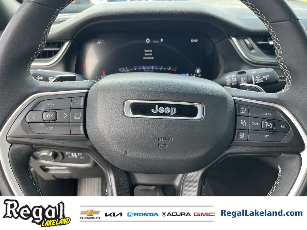 used 2023 Jeep Grand Cherokee car, priced at $31,594
