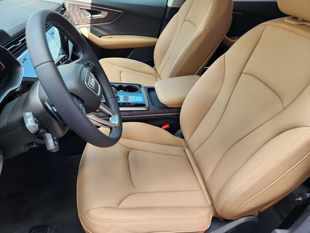 new 2025 Audi Q8 car, priced at $86,715
