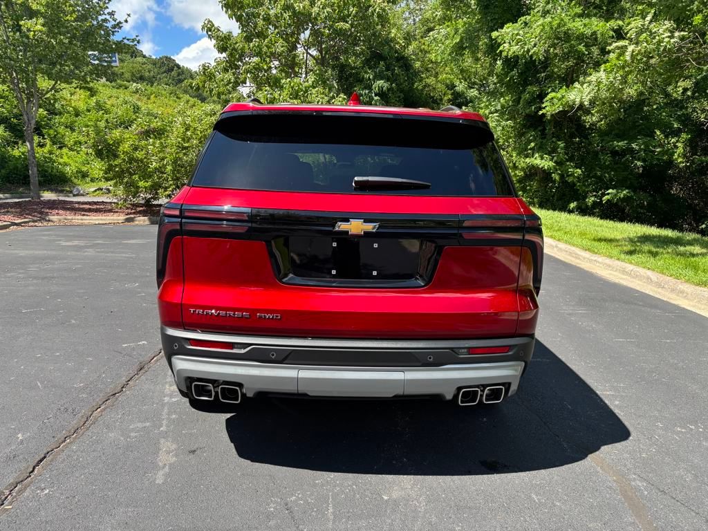 new 2025 Chevrolet Traverse car, priced at $45,190