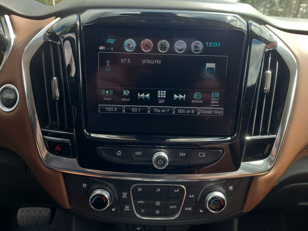 used 2019 Chevrolet Traverse car, priced at $22,402
