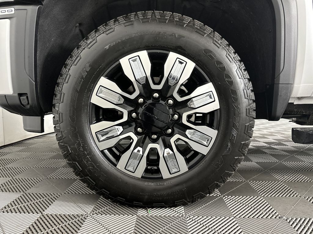new 2025 GMC Sierra 2500HD car, priced at $87,090