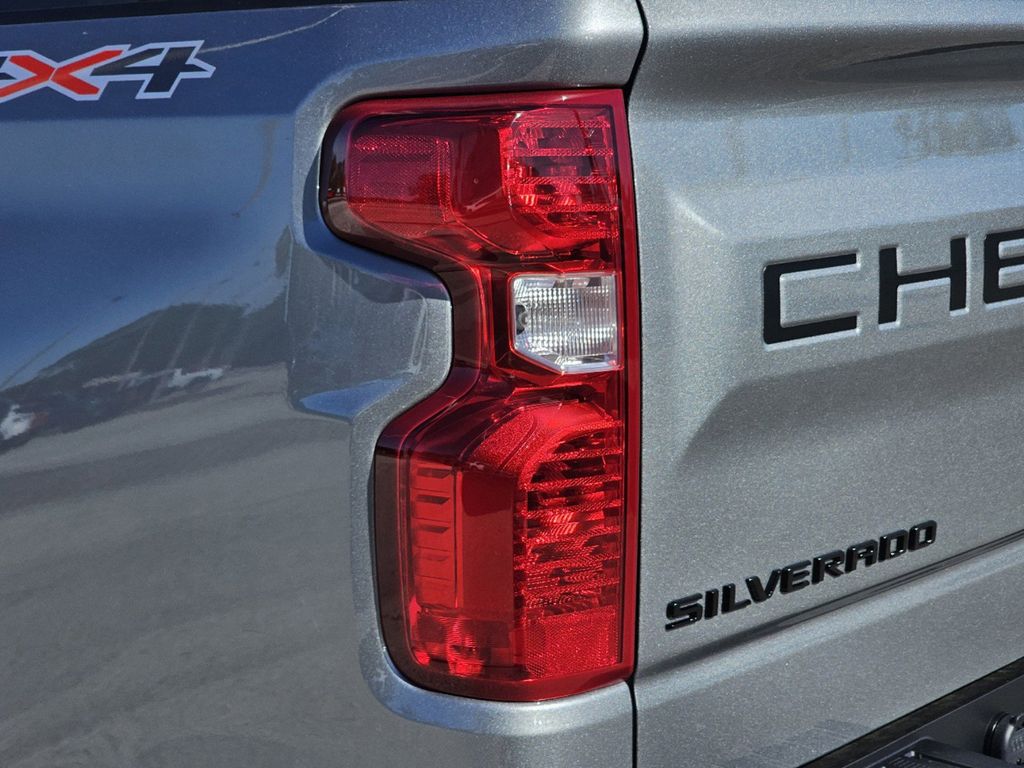 new 2025 Chevrolet Silverado 1500 car, priced at $45,665