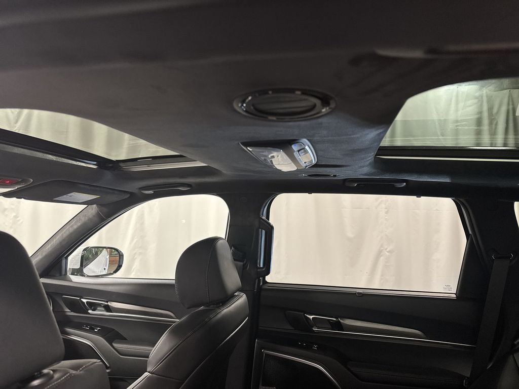 new 2025 Kia Telluride car, priced at $53,352