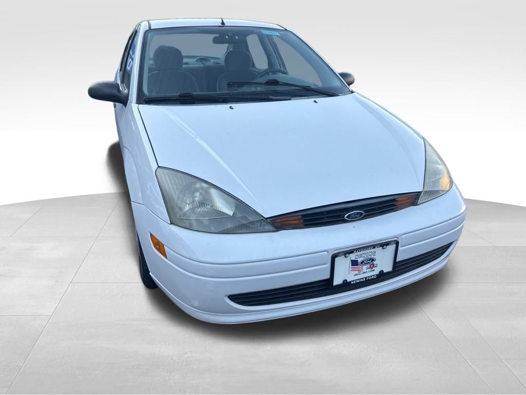 used 2003 Ford Focus car, priced at $5,900