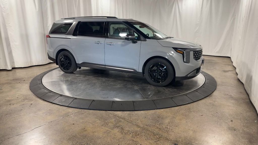 new 2025 Kia Carnival car, priced at $47,912