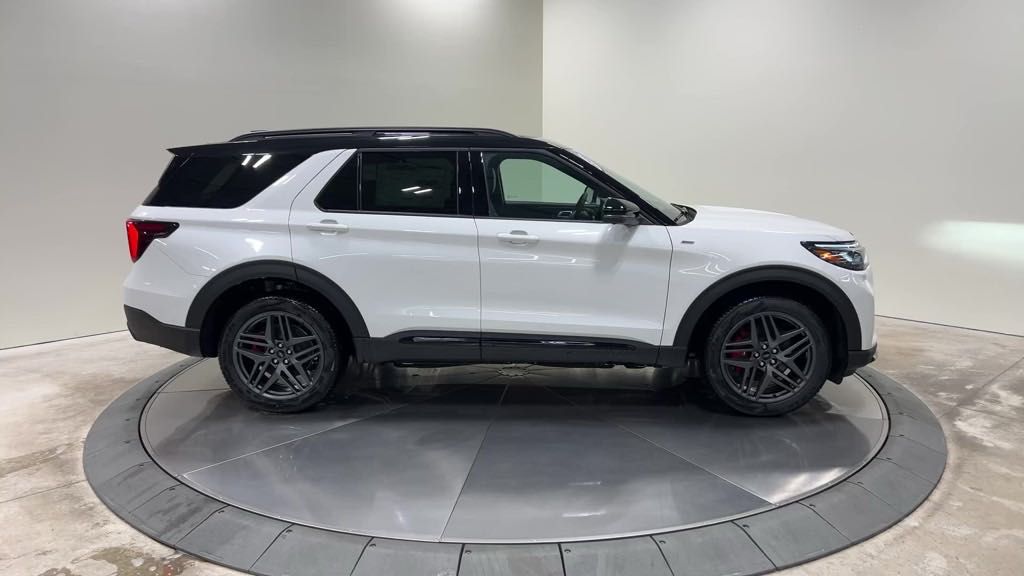 new 2025 Ford Explorer car, priced at $57,255