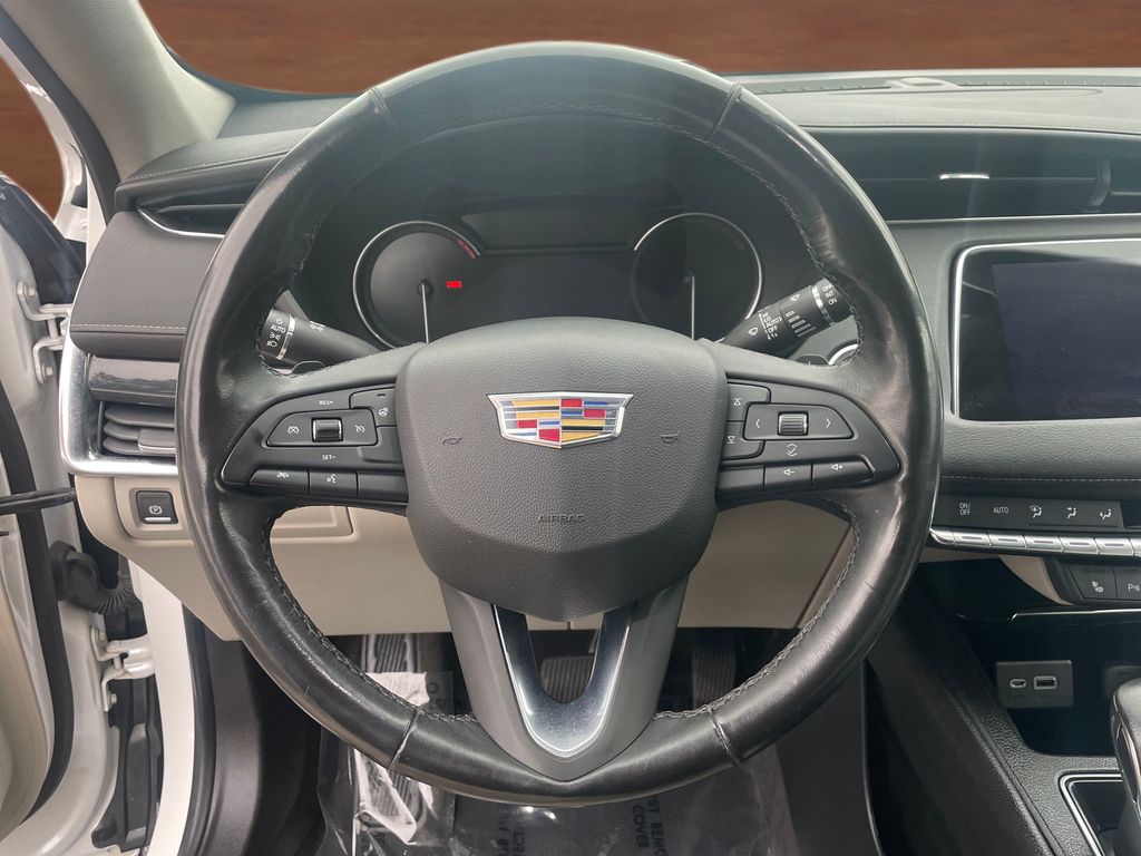 used 2019 Cadillac XT4 car, priced at $21,500