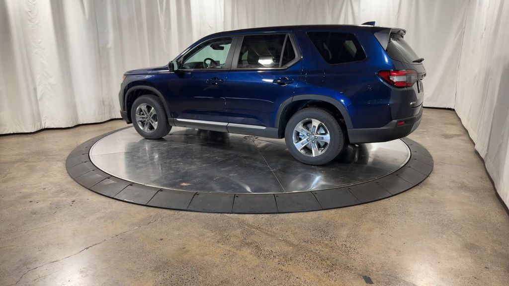 new 2025 Honda Pilot car, priced at $47,095