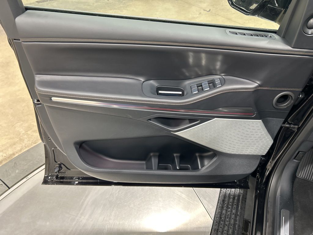 new 2025 Lincoln Navigator L car, priced at $122,545