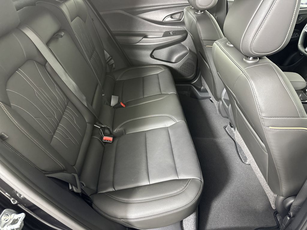 new 2025 Buick Envista car, priced at $31,085