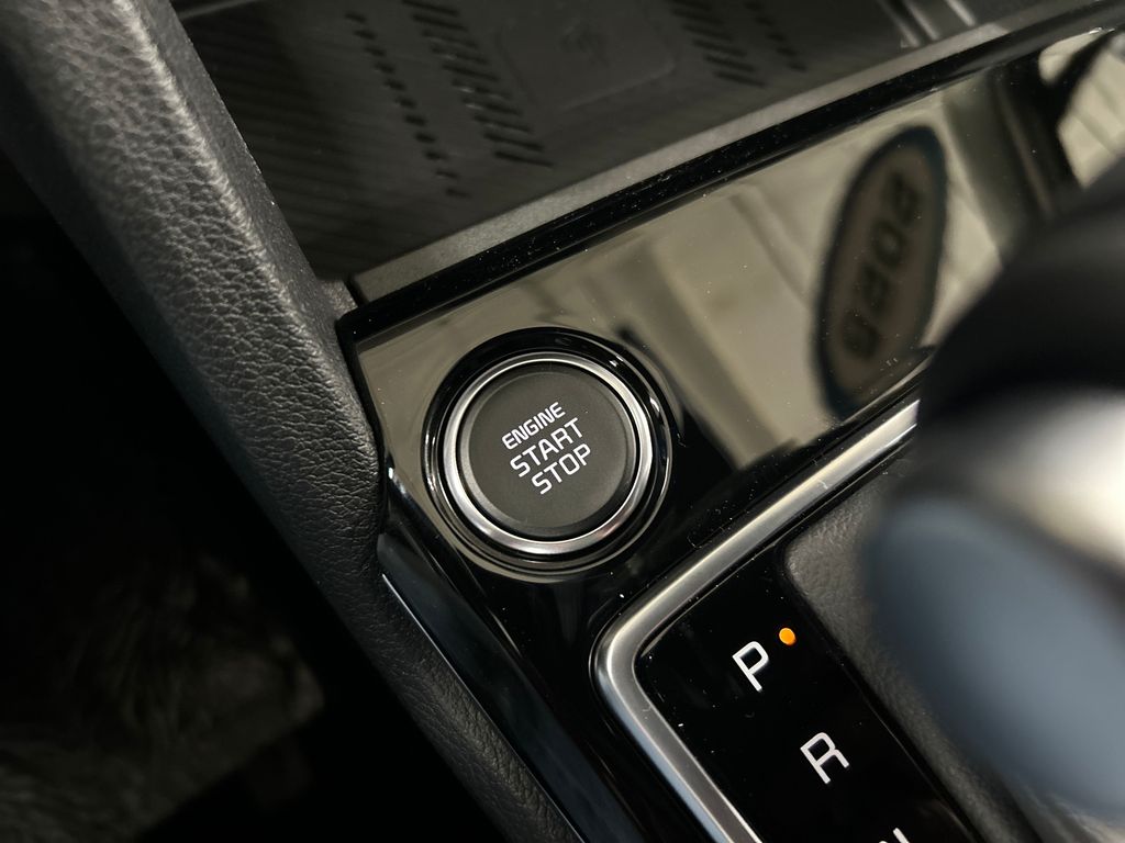 new 2025 Kia Sportage car, priced at $30,659